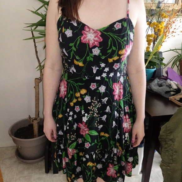 Old Navy Dresses & Skirts - Spring Flower Dress